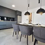 Spectacular X With Heated Pool Overlooking Split And Sea