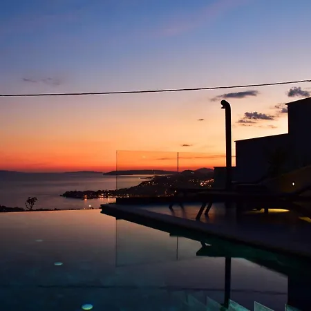 Villa Spectacular X With Heated Pool Overlooking Split And Sea Podstrana