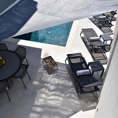 Spectacular X With Heated Pool Overlooking Split And Sea Villa