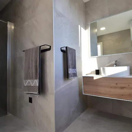 Spectacular X With Heated Pool Overlooking Split And Sea Villa Podstrana